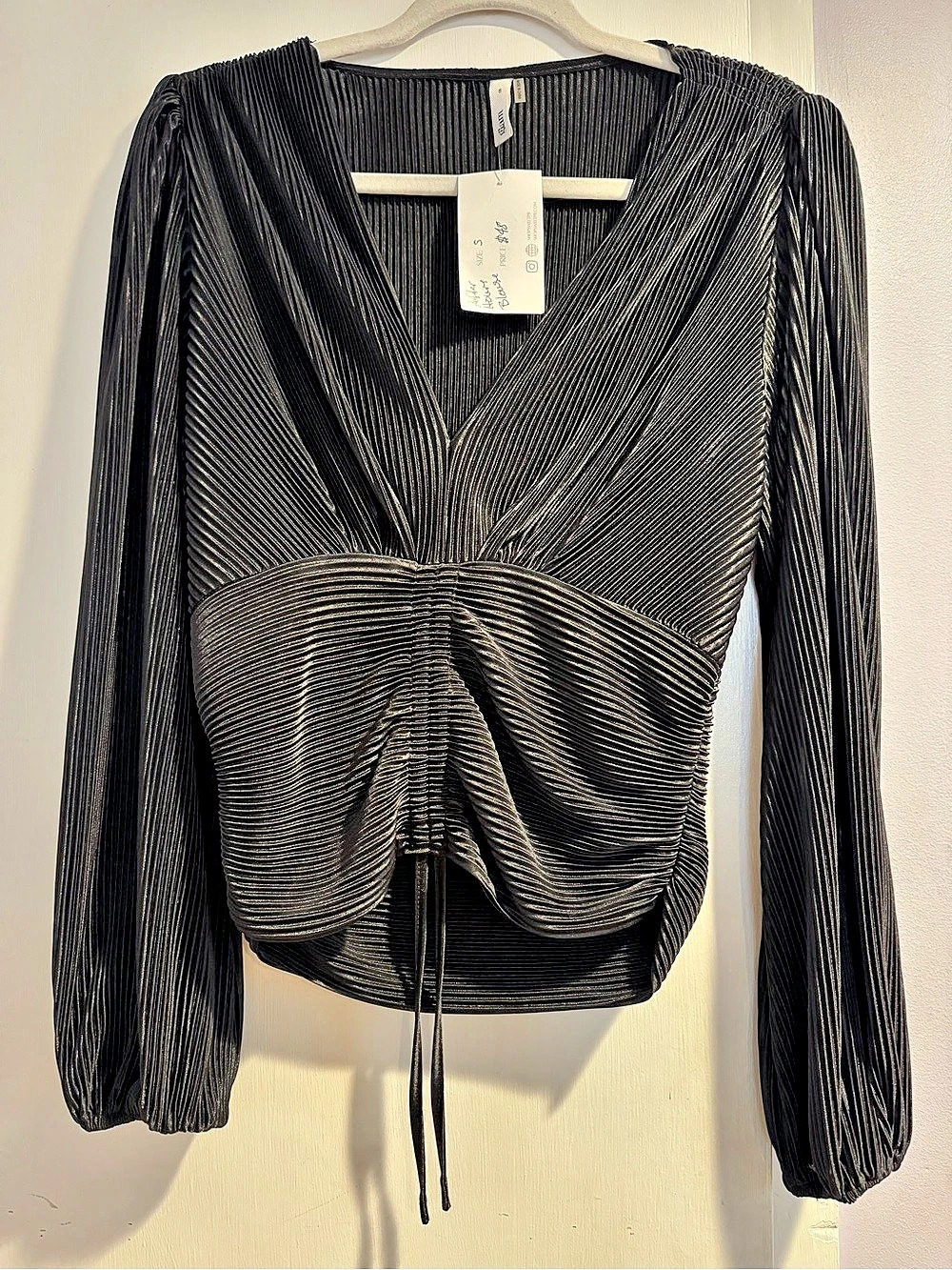 Glam Ruched Long Sleeve Blouse in Black Size Small NWT